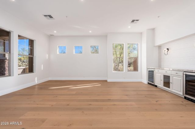 9297 E MOHAWK Lane, Scottsdale, AZ 85255