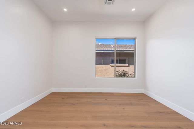 9297 E MOHAWK Lane, Scottsdale, AZ 85255