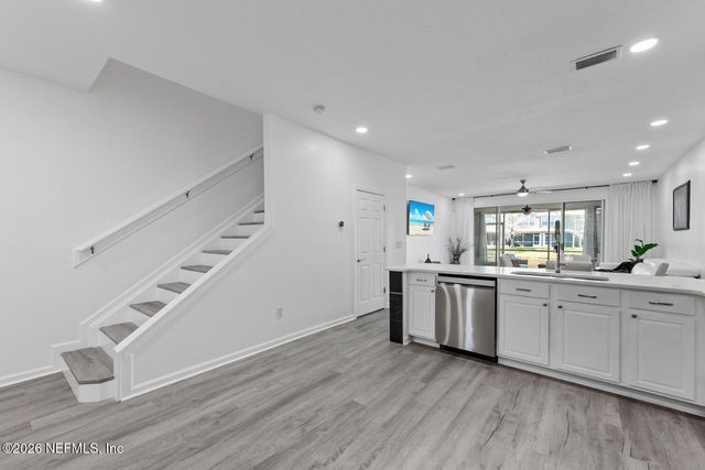 4220 HIGHWOOD Drive, Jacksonville, FL 32216