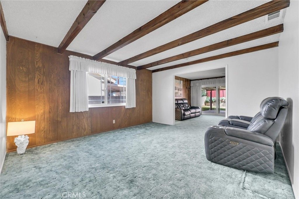 Image 11 of property listing at 10558 Hester Avenue, Whittier, CA 90604