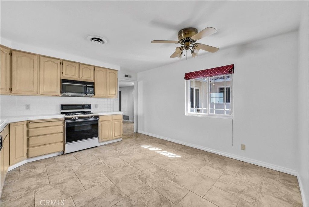 Image 6 of property listing at 10558 Hester Avenue, Whittier, CA 90604