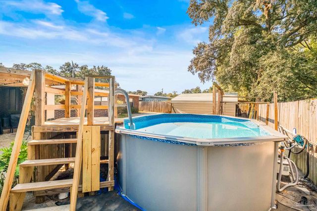 632 Berkley Dr, Pensacola, FL 32503