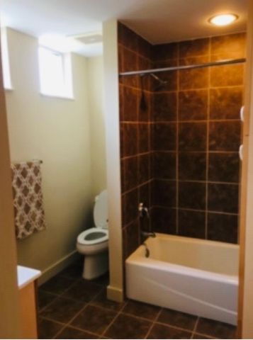 711 W 26th ST 500, Austin, TX 78705