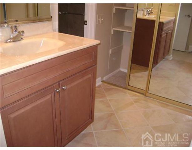 107-B Chatham Drive B, Monroe, NJ 08831