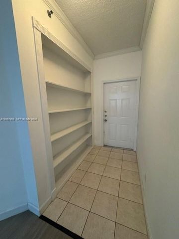 3255 NE 184th St 12116, Aventura, FL 33160