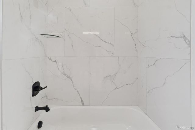 30060 Hickey Road, Chesterfield Township, MI 48051