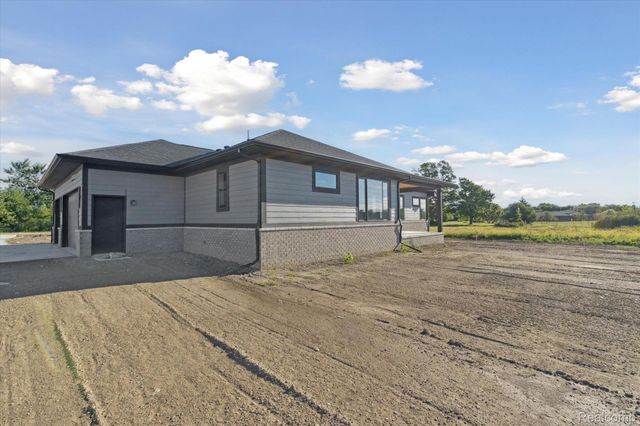 30060 Hickey Road, Chesterfield Township, MI 48051