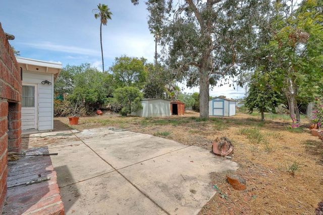 1085 Las Bancas Court, Chula Vista, CA 91911