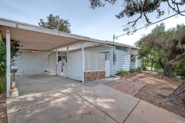 1085 Las Bancas Court, Chula Vista, CA 91911