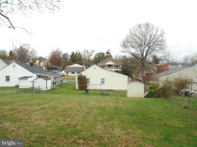 7403 PAXTON RD, Falls Church, VA 22043