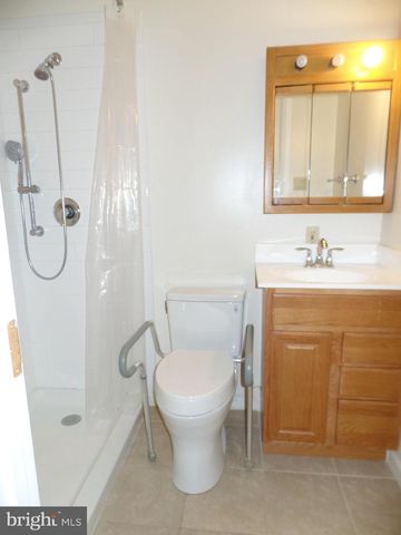 7403 PAXTON RD, Falls Church, VA 22043