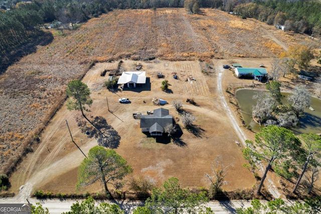 3411 Floyd Drive, Blackshear, GA 31516