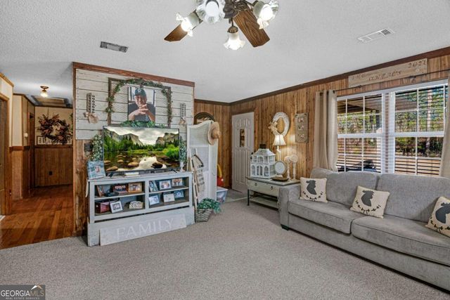 3411 Floyd Drive, Blackshear, GA 31516