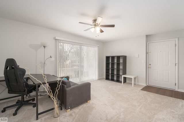 29200 Gloede Street, Warren, MI 48088