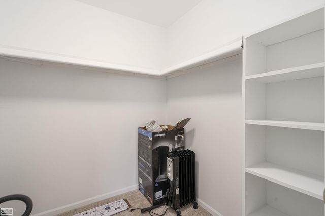 29200 Gloede Street, Warren, MI 48088