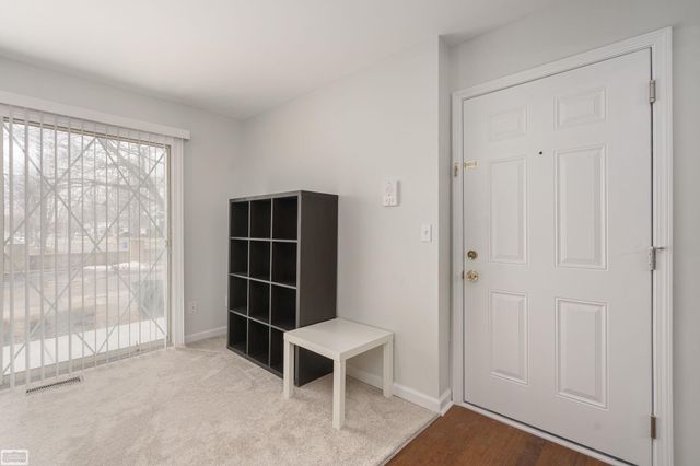 29200 Gloede Street, Warren, MI 48088