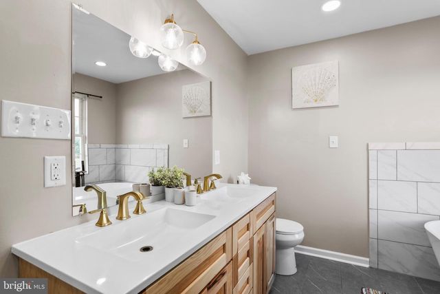 16834 LAPPANS RD, Williamsport, MD 21795