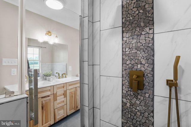 16834 LAPPANS RD, Williamsport, MD 21795