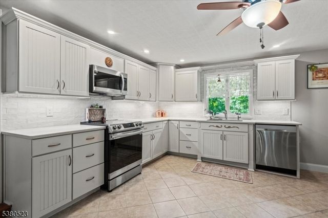 7 Laurel Ave, Frankford Twp., NJ 07826