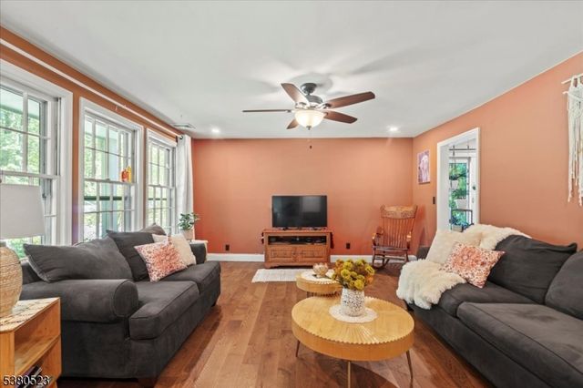 7 Laurel Ave, Frankford Twp., NJ 07826