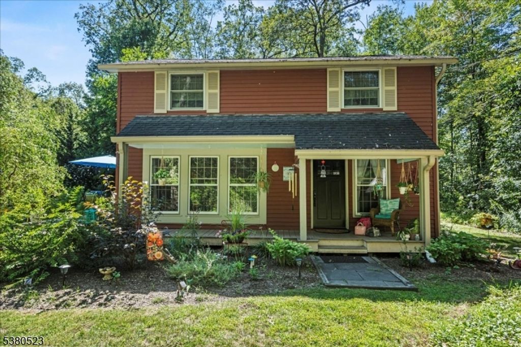 7 Laurel Ave, Frankford Twp., NJ 07826