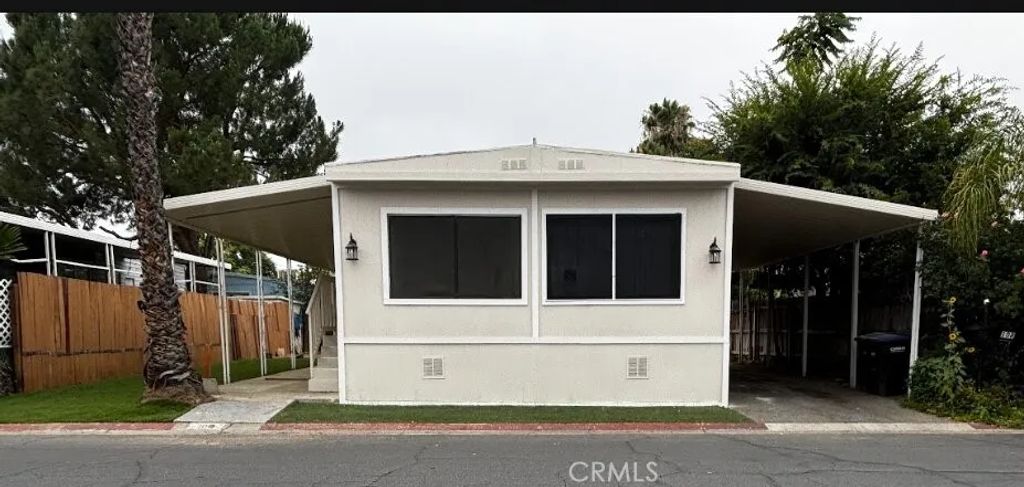 1097 N State 109, Hemet, CA 92543