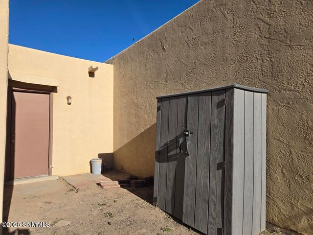 1235 Birch Drive, Las Cruces, NM 88001