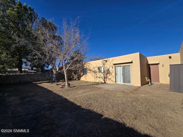 1235 Birch Drive, Las Cruces, NM 88001