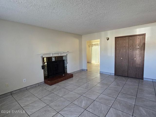 1235 Birch Drive, Las Cruces, NM 88001