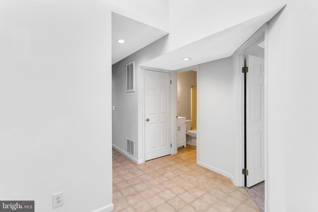644 RIVER OAK CT #A-7 BS, Salisbury, MD 21801
