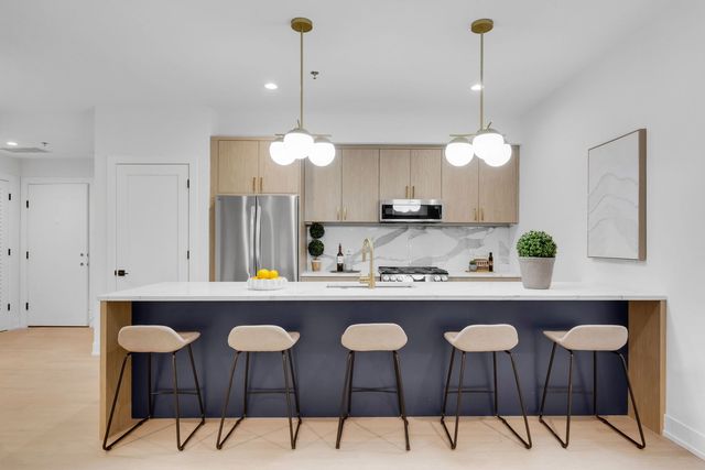 3204 N Kostner Avenue 301, Chicago, IL 60641