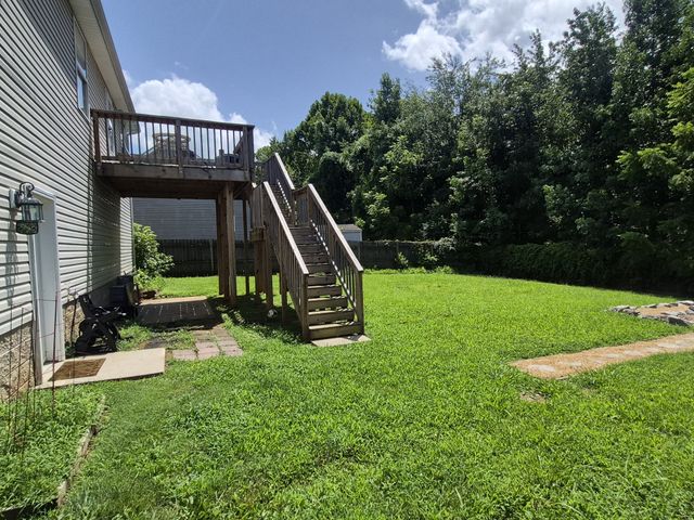 1401 Mutual Dr, Clarksville, TN 37042