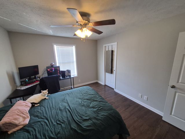 1401 Mutual Dr, Clarksville, TN 37042