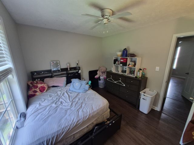 1401 Mutual Dr, Clarksville, TN 37042