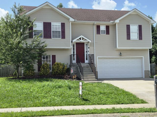 1401 Mutual Dr, Clarksville, TN 37042