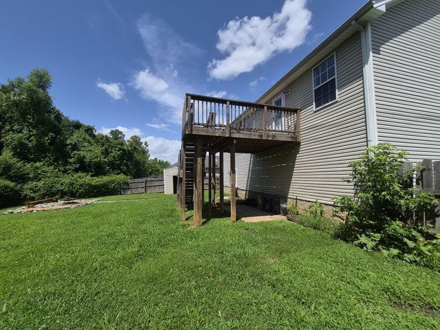 1401 Mutual Dr, Clarksville, TN 37042