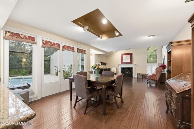 10052 GOLF CLUB Drive, Jacksonville, FL 32256