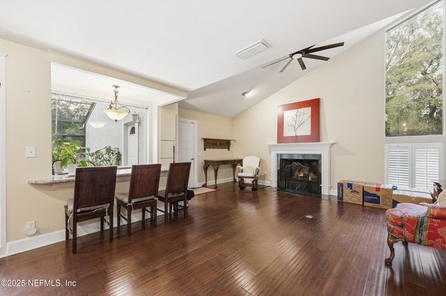 10052 GOLF CLUB Drive, Jacksonville, FL 32256