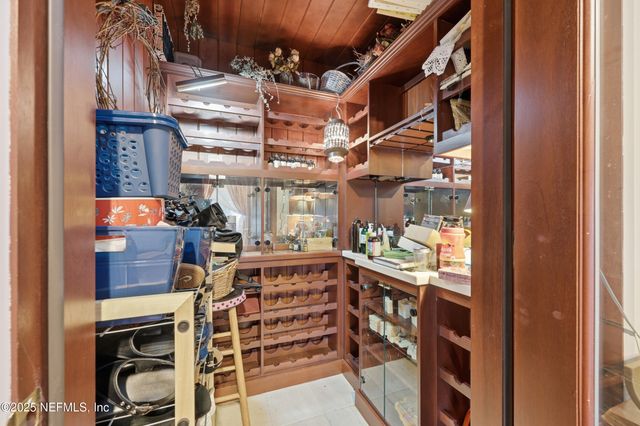 10052 GOLF CLUB Drive, Jacksonville, FL 32256