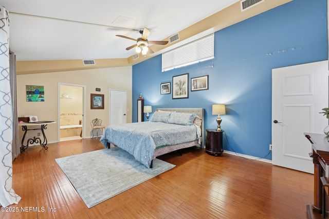 10052 GOLF CLUB Drive, Jacksonville, FL 32256