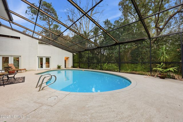 10052 GOLF CLUB Drive, Jacksonville, FL 32256