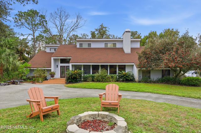 10052 GOLF CLUB Drive, Jacksonville, FL 32256