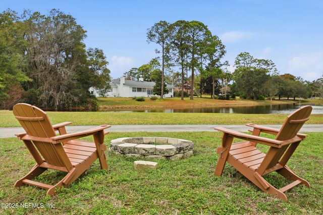 10052 GOLF CLUB Drive, Jacksonville, FL 32256