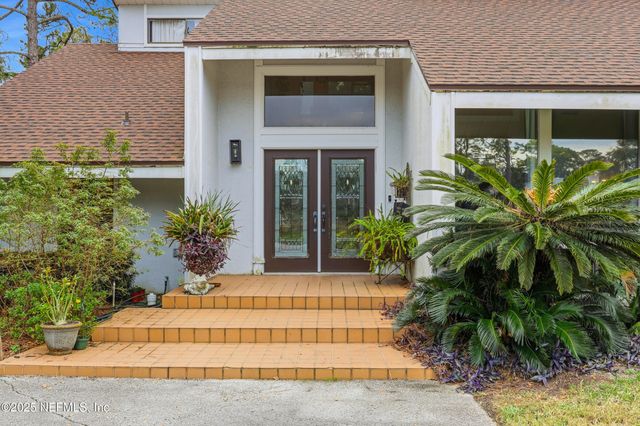 10052 GOLF CLUB Drive, Jacksonville, FL 32256