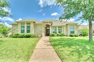 225 Desert Sky Drive, Mcgregor, TX 76657
