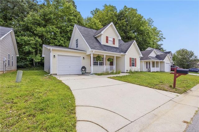 3389 Tinley Park Drive, Winston-salem, NC 27107
