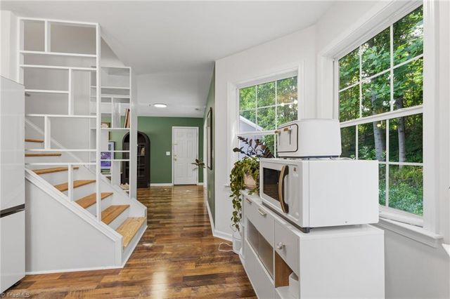 3389 Tinley Park Drive, Winston-salem, NC 27107