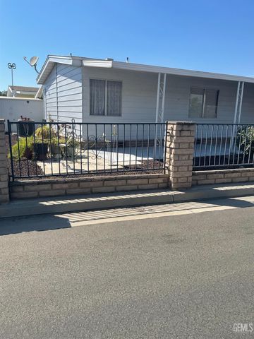 400 E Roberts Lane 68, Bakersfield, CA 93308