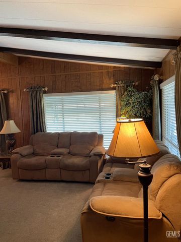 400 E Roberts Lane 68, Bakersfield, CA 93308