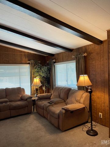 400 E Roberts Lane 68, Bakersfield, CA 93308